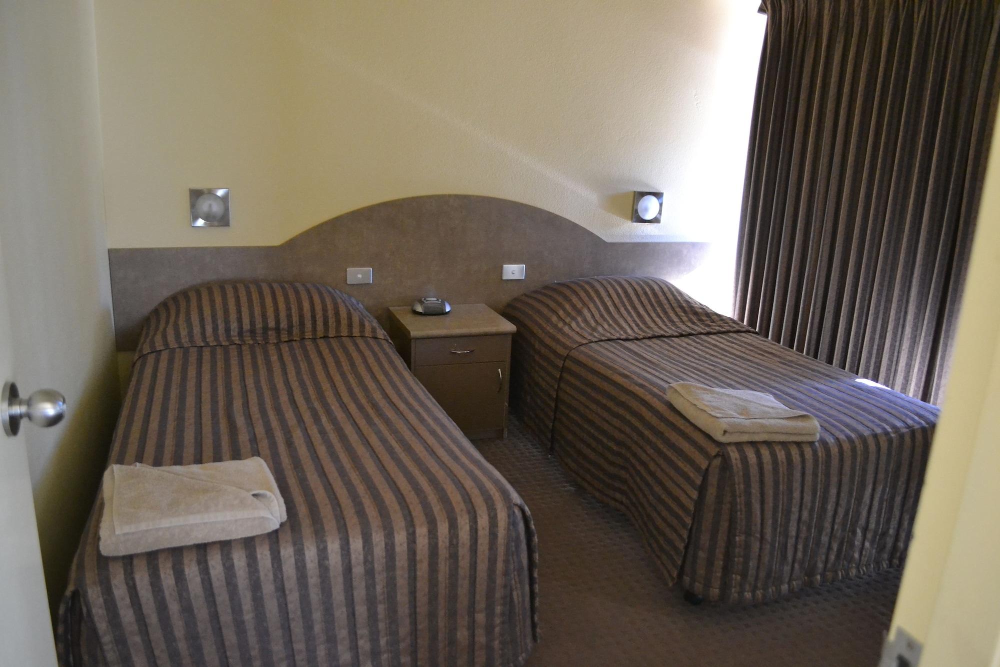 Yarrawonga Mulwala Golf Club Hotel Екстериор снимка A typical motel room
